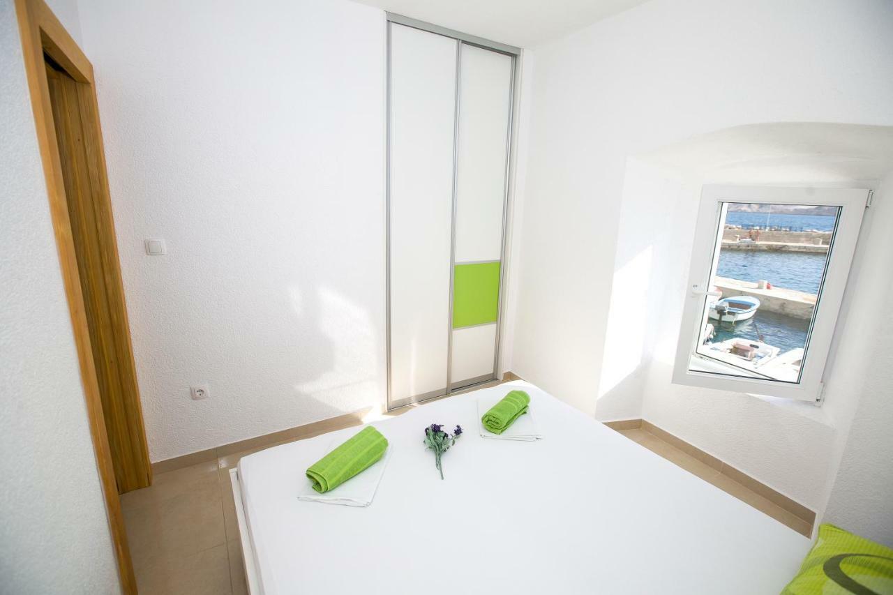 Apartmani Cindric Karlobag Dış mekan fotoğraf