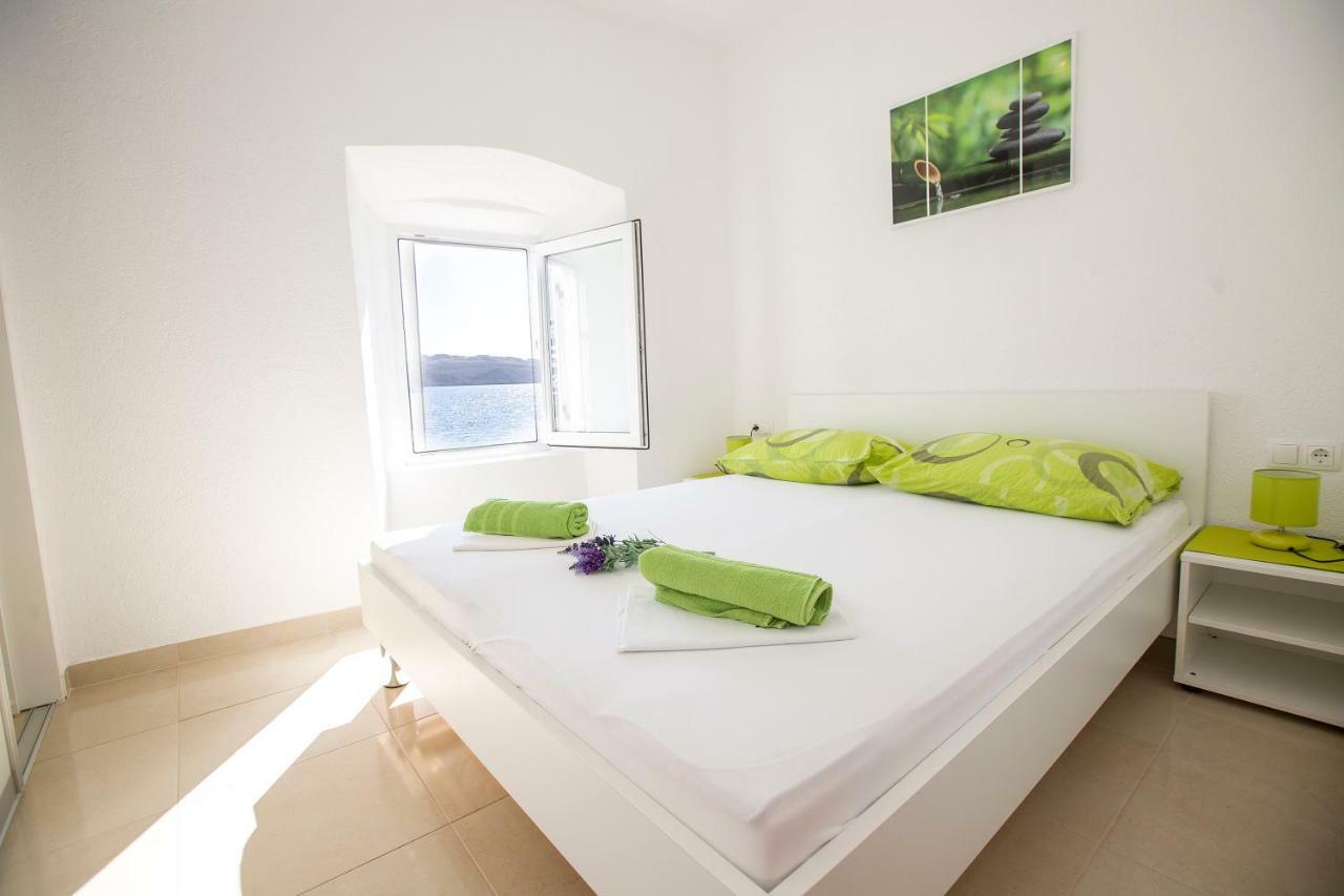 Apartmani Cindric Karlobag Dış mekan fotoğraf